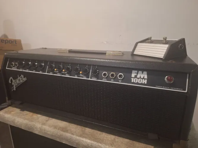 Cabeçote Fender FM100H
