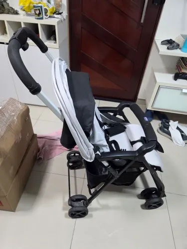 Carrinho de Bebê Chico Usado