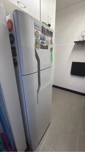 Geladeira FROST FREE Electrolux - Perfeito Estado
