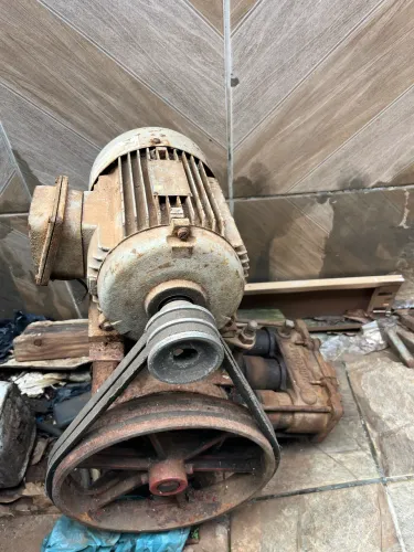Vendo uma bomba Java jato e um compressor 
