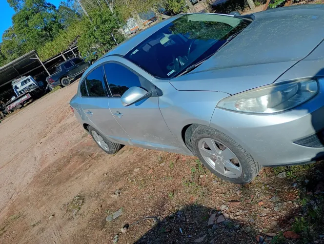 Renault Fluence Sed. Dynamique 2.0 16V Flex Mec. 2014