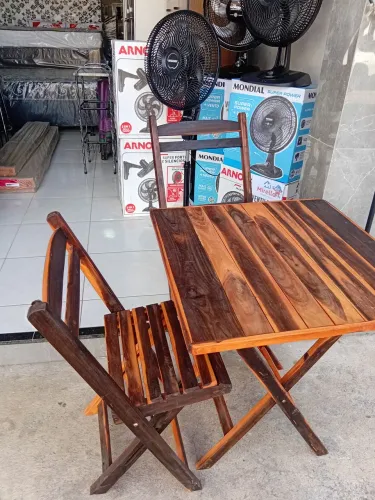 Mesa com 4 Cadeiras Madeira