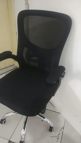 Cadeira de escritório giratória
