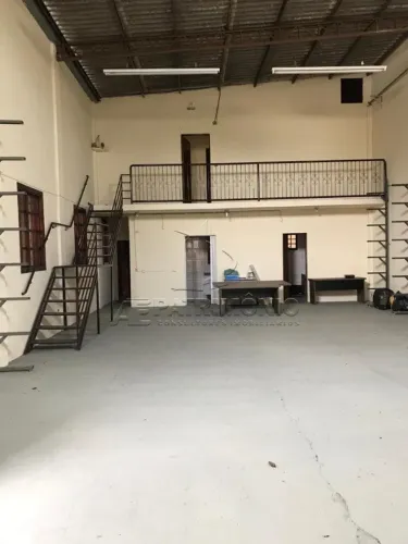 Galpão de 208,28 m² no Jd. Amalia