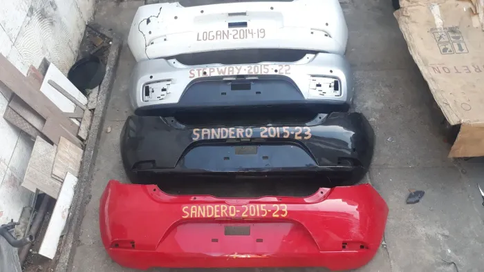 Parachoques traseiro sandero e logan originais R$430 reais cada