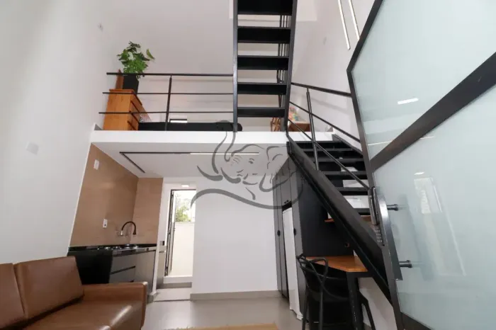 Duplex mobiliado locação 1 quarto , quintal , sem vaga - Metrô Santa Cruz