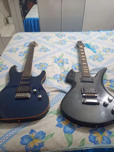 Guitarra Warlock preta