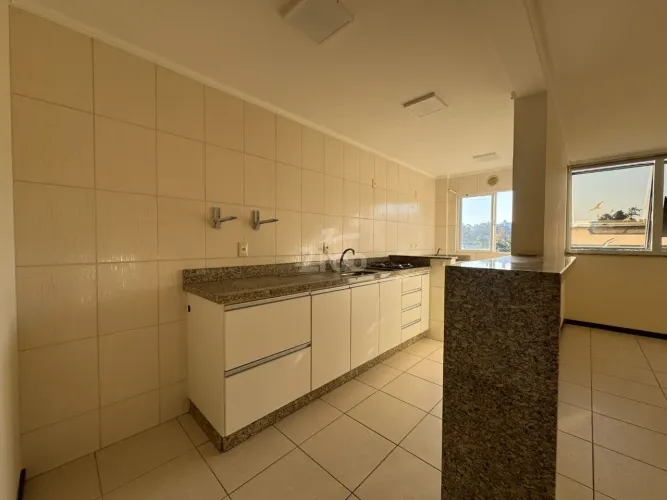 Apartamento com 2 dormitórios para alugar, 85 m² por R$ 1.900/mês - Velha - Blumenau/SC