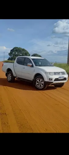 Mitsubishi L200 Triton HPE 3.2 CD TB Int.diesel AUT 2013
