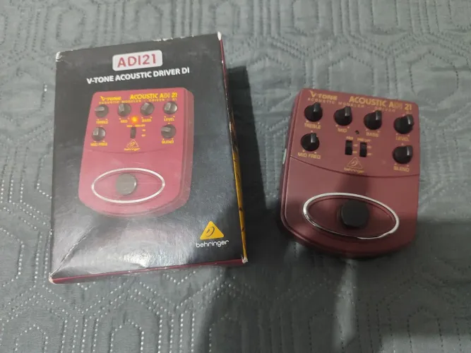 Pedal Preamp Behringer ADI21