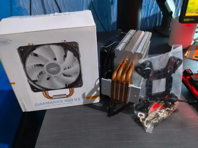 Cooler CPU Deepcool Gammax 400 V2 LED Vermelho Intel/AMD