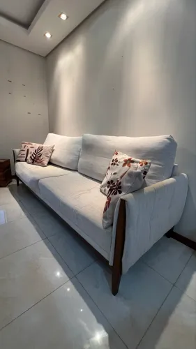 Sofá Elegante 2,40 m