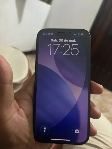 IPHONE 16 COM MESES DE USO