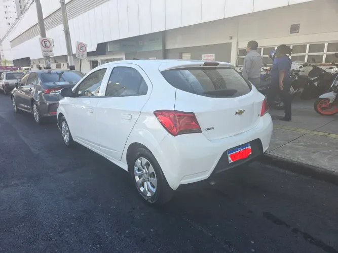 Chevrolet Onix Hatch LT 1.0 8V Flex Mec. 4P 2019