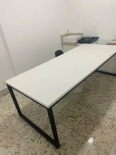 Mesa estilo industrial
