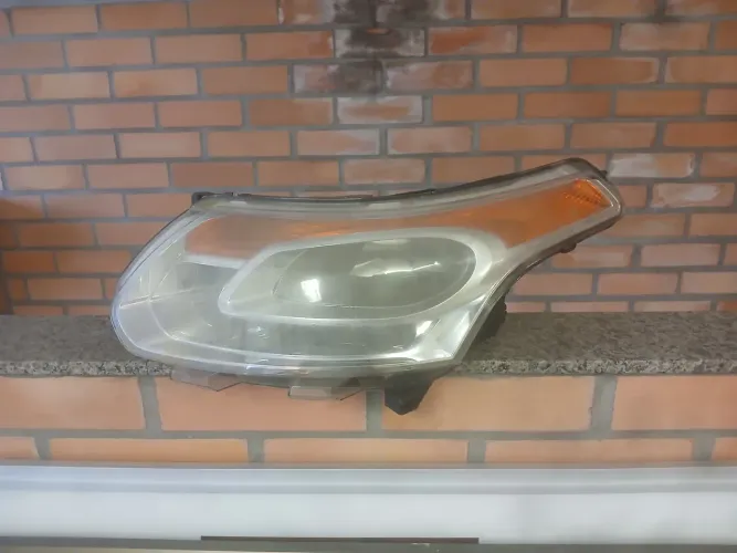 Farol esq Citroën Air cross