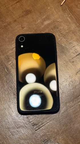 iPhone XR 64GB preto. Ótimo estado.