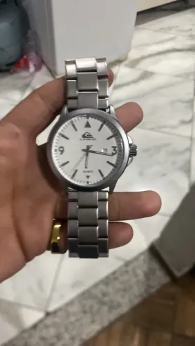Relógio QuickSilver original zerado vem nele 