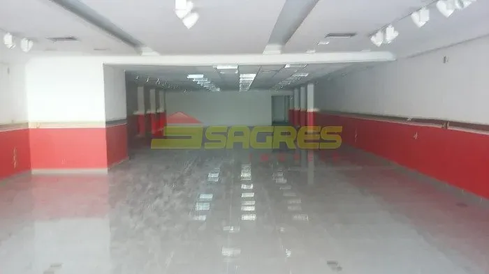 Salão 637 m² com vão livre e 02 andares e 04 vagas em Santana