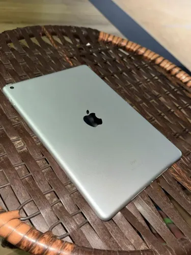VENDO IPAD 9ª GERAÇÃO - 64GB