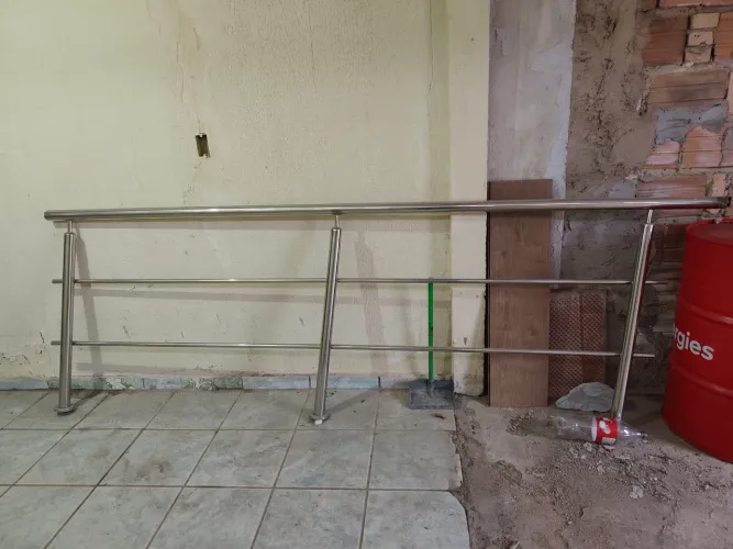 Vendo guarda corpo de inox