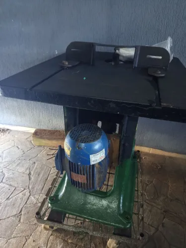 Tupia selp ferro Fundido trifásico mesa 90x100