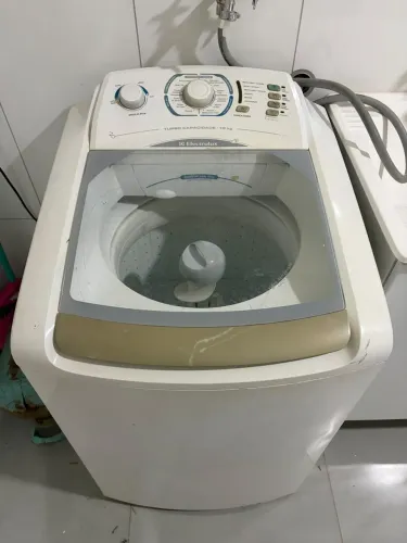 MÁQUINA ELECTROLUX 10 KG
