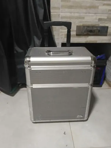 Maleta de maquiagem de rodinha... Super top...
