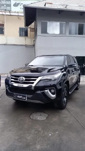 Toyota Hilux SW4 SRX Diamo. 4X4 2.8 TB DIE AUT 2020