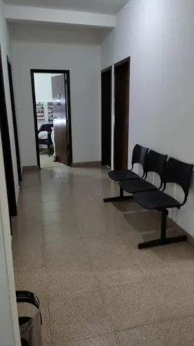 ALUGO SALA COMERCIAL NO CENTRO DE TERESÓPOLIS