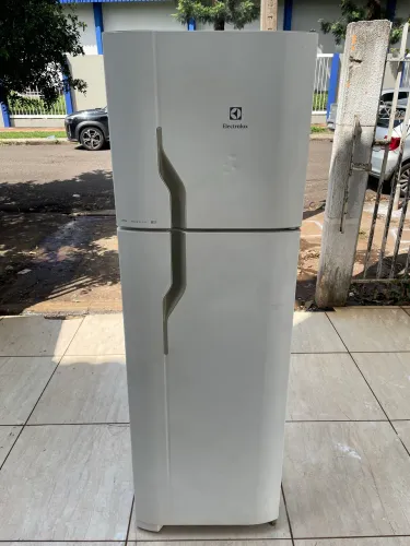 Geladeira Electrolux Duplex 261 Litros ( Frost Free )