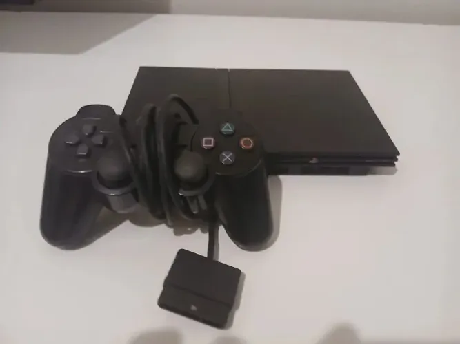 Playstation 2 semi novo 