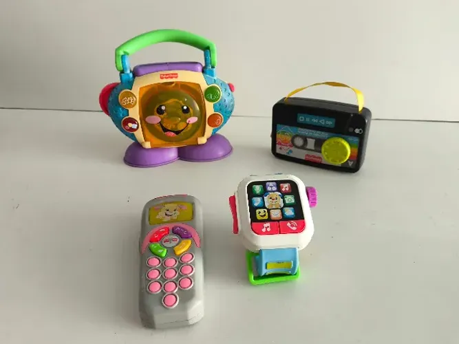 Brinquedos fisher price - usados FUNCIONANDO 4 UNIDADES