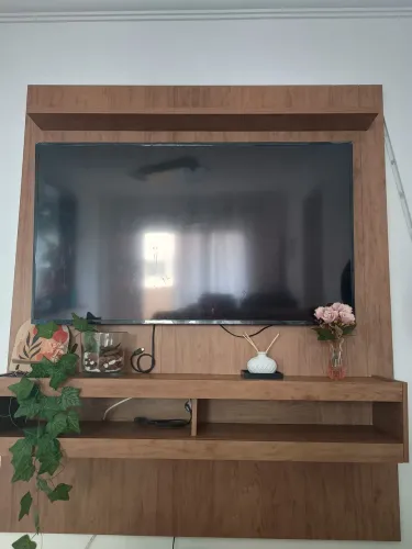Painel grande MDF amadeirado pra tv até 65 polegadas