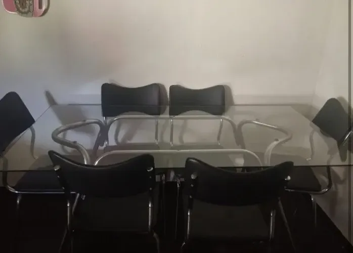Mesa de jantar de vidro
