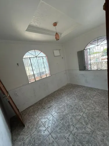 ? ALUGA-SE CASA EM PETRÓPOLIS