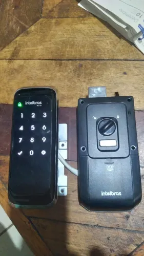 Fechadura eletronica intelbras *