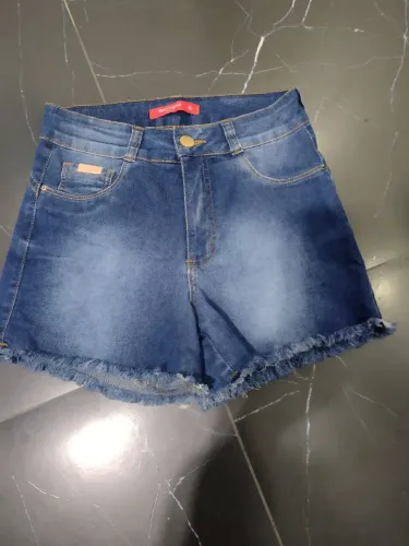 Short jeans feminina Tam 40 