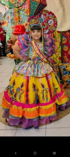Alugo vestido junino para festa de escola