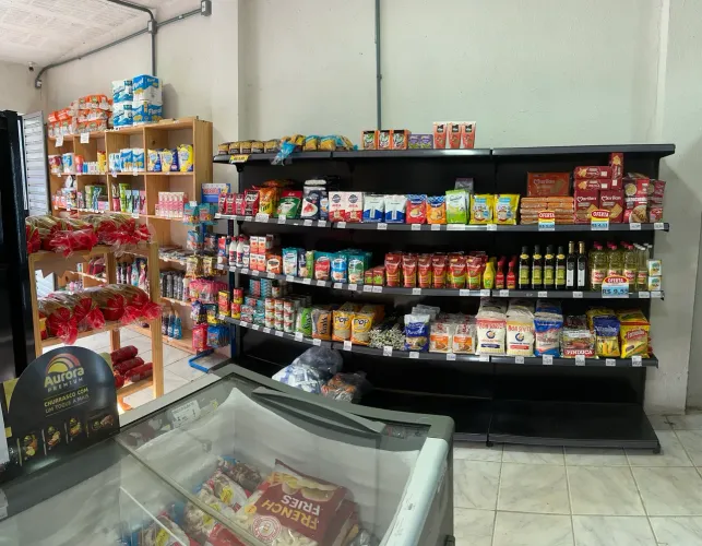 Gôndolas de parede e centro 11 metros