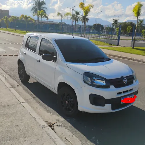 Fiat Uno Attractive 1.0 EVO Fire Flex 8V 5P 2021