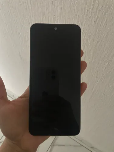 Celular + Fone de ouvido 