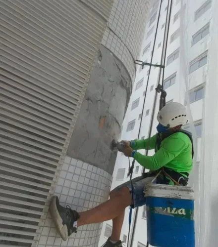 MANUTENÇÃO PREDIAL EM GERAL | RAPEL INDUSTRIAL | EMPREITA E DIÁRIA