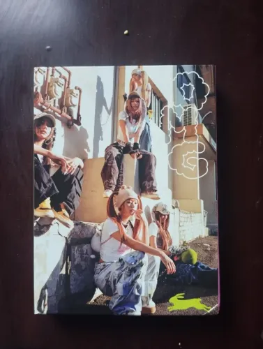 álbum newjeans "Ditto/OMG" completo