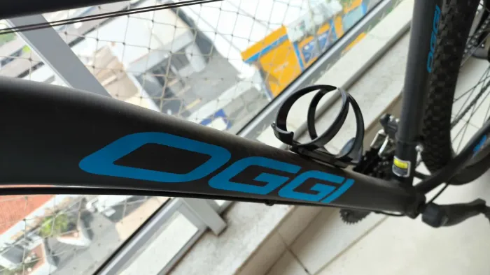 Bicicleta com assessórios