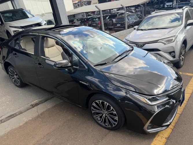 Toyota Corolla Altis Prem. Hybrid 1.8 Flex AUT 2022