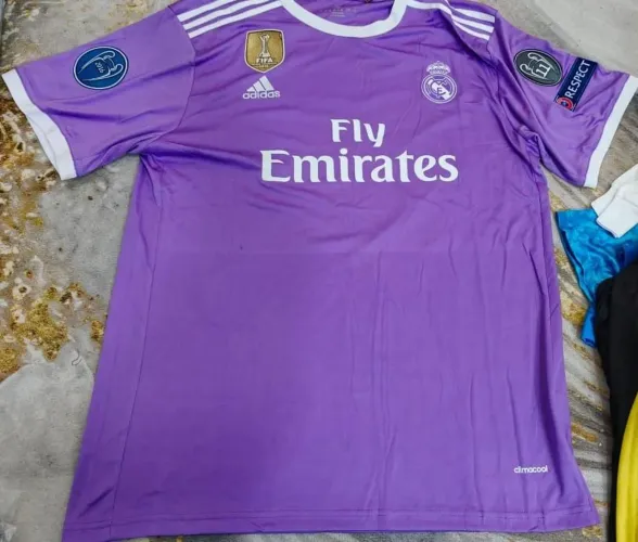 Camisa Real Madrid Roxa 2017 (GG) - Cristiano Ronaldo (7)