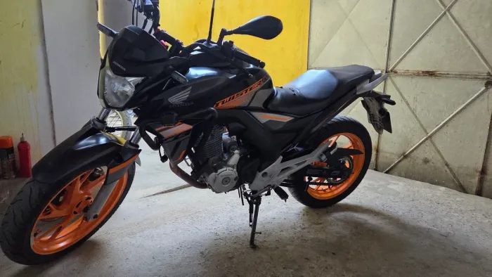 CB TWISTER 2021 ABS