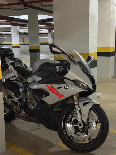 ? BMW S1000RR - IMPECÁVEL | BAIXA KM | OPORTUNIDADE