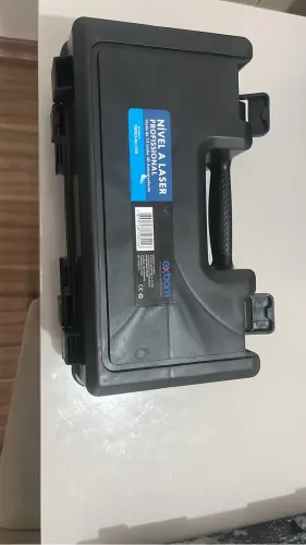 Vendo nível a laser novo. Nunca usado.